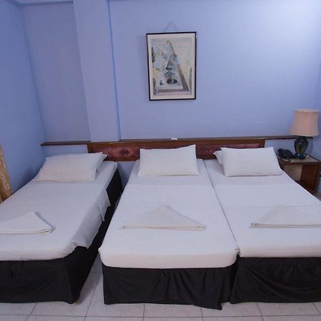 Off Day Inn Male Luaran gambar
